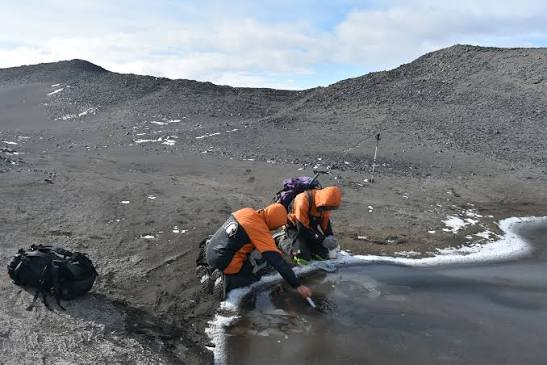 Why Chinook Meltwater Can Become a Black-Ice Problem Overnight: The Warm-Day Trap